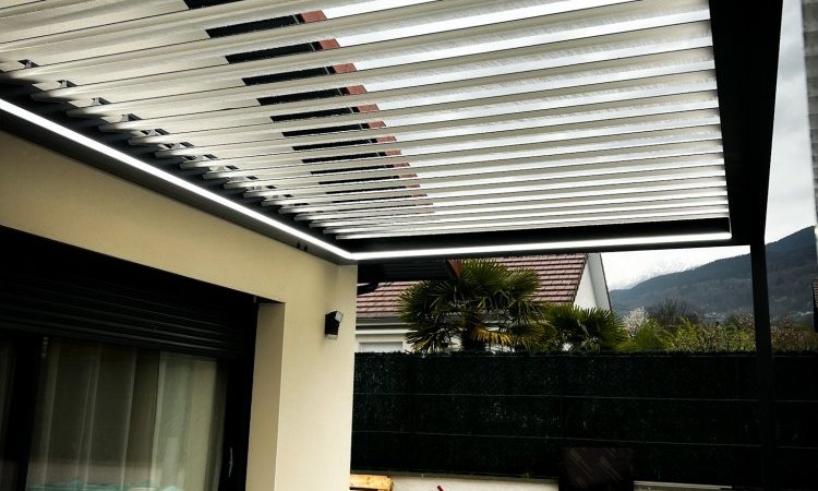 INSTALLATION D'UNE PERGOLA BIOCLIMATIQUE À LA COTE SAINT ANDRE
